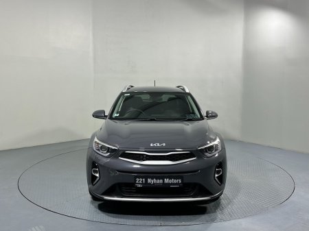 2022 Kia Stonic - thumbnail 2