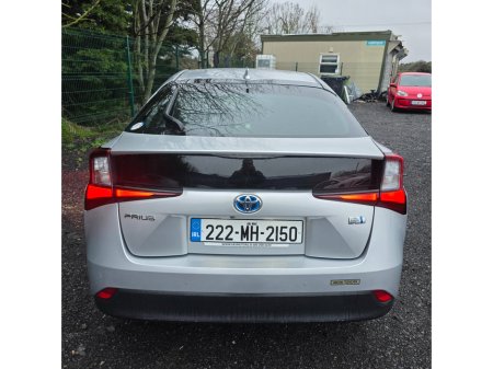 2022 Toyota Prius 1.8 Hybrid Luxury with Sat Navi & JBL €22,950 thumbnail