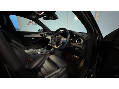 2022 Mercedes-Benz GLC Class 300 AMG LINE PREMIUM thumbnail