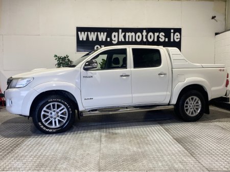 2014 Toyota Hilux - view 2