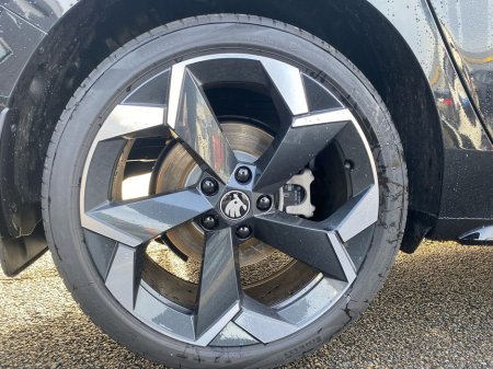 2026 Skoda Superb - thumbnail 5