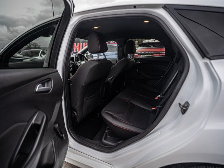 2017 Ford Focus 172 Focus 1.0 ST-Line/High spec/Low mls/1yr warran €12,888 thumbnail