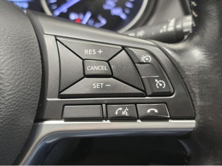 2017 Nissan Qashqai - thumbnail 25