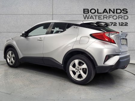 2016 Toyota C-HR - thumbnail 2