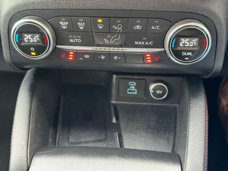 2020 Ford Kuga 2.5 Duratec 225PS PHEV ST-Line Auto €22,850 thumbnail