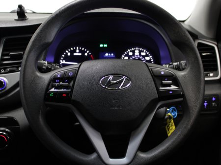 2017 Hyundai Tucson - thumbnail 19