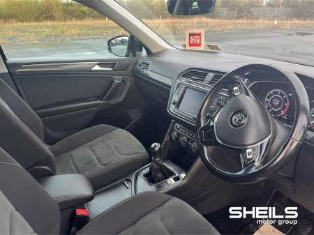 2017 Volkswagen Tiguan - thumbnail 11