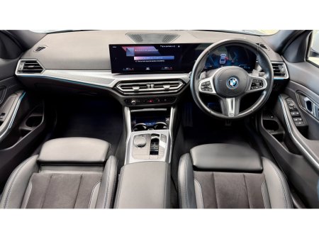 2023 BMW 3 Series - thumbnail 13