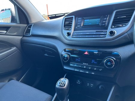 2016 Hyundai Tucson - thumbnail 8