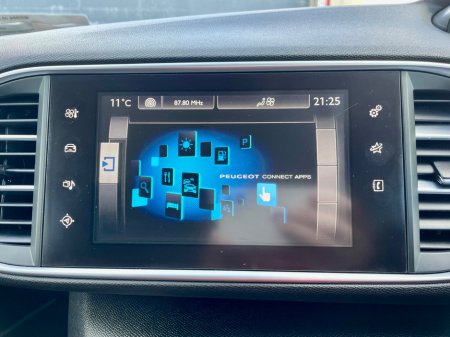 2017 Peugeot 308 - thumbnail 34