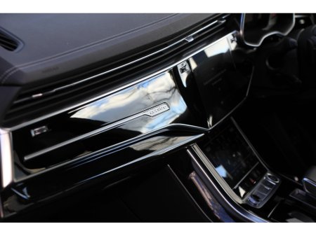 2023 Audi Q8 - thumbnail 32