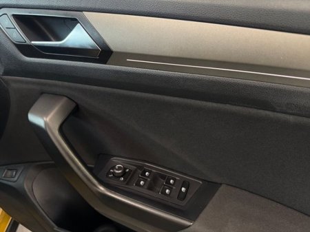 2021 Volkswagen T-Roc - thumbnail 12