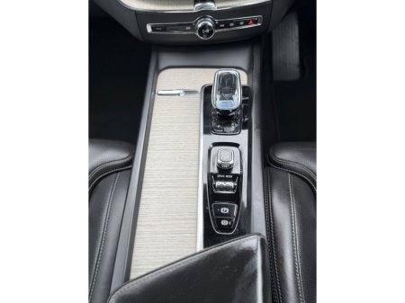 2020 Volvo XC60 - thumbnail 19
