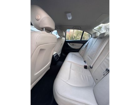 2015 BMW 3 Series - thumbnail 13