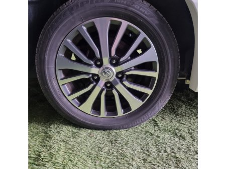 2014 Nissan Serena - thumbnail 28