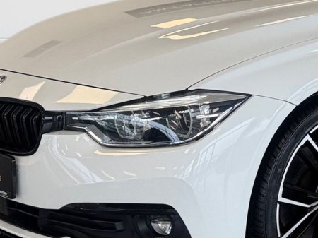 2015 BMW 3 Series - thumbnail 9