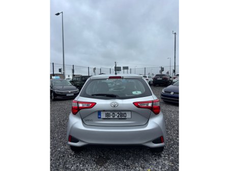 2018 Toyota Yaris - thumbnail 6