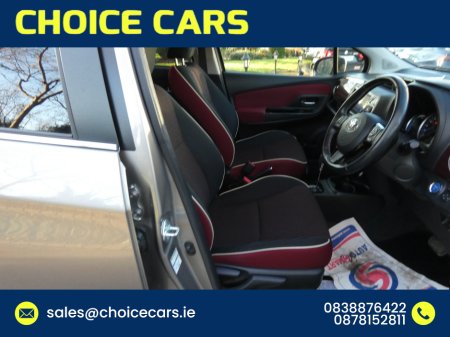 2017 Toyota Yaris 1.5 AUTO HYBRID ANDROID AUTO €11,950 thumbnail