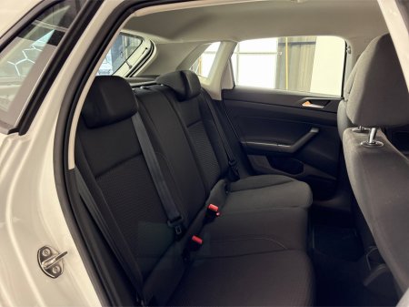 2018 Volkswagen Polo NEW NCT COMFORTLINE 1.0 MANUAL**MULTIFUNCTIONAL STEERING WHEEL**TOUCH SCREEN MEDIA DISPLAY**PARKING SENSORS**APPLE CARPLAY**BLACK CLOTH INTERIOR**SEMI DIGITAL DASH**ISOFIX**FINANCE AVAILABLE** €14,495 thumbnail