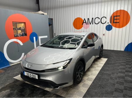 2025 Toyota Prius - thumbnail 5