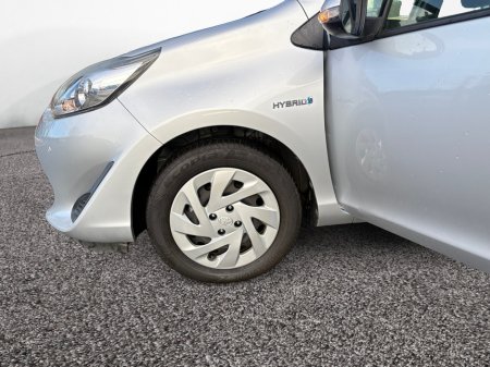 2019 Toyota Aqua 1.5 Petrol Auto €14,900 thumbnail