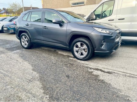 2024 Toyota Rav4 - thumbnail 2