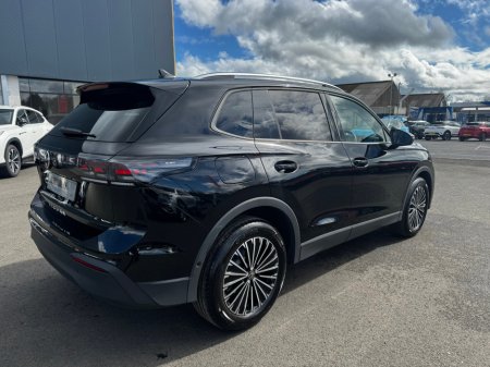 2025 Volkswagen Tiguan - thumbnail 4