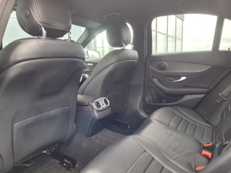 2021 Mercedes-Benz C Class C300de AMG Line Edition €29,990 thumbnail