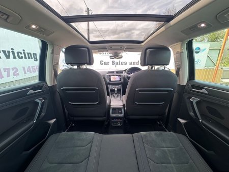 2018 Volkswagen Tiguan - thumbnail 36