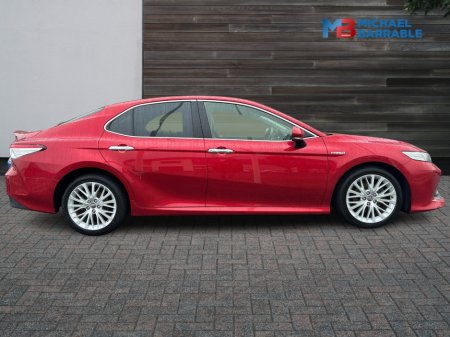 2018 Toyota Camry Hybrid Automatic *Panoramic Roof* €20,950