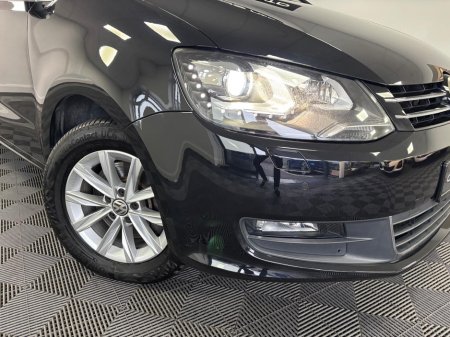 2018 Volkswagen Sharan VOLKSWAGEN SHARAN 7 SEATER 1.4 PETROL DSG*HEATED ALCANTARA SEATS*REVERSE CAM & PARKING SENSORS*ELECTRIC TAILGATE*AUTO HOLD*FOLDING MIRRORS*FINANCE AVAILABLE TRADE INS WELCOME* thumbnail