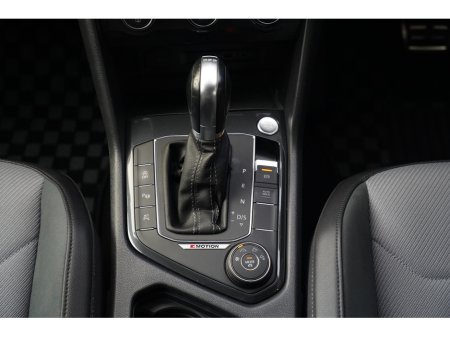 2019 Volkswagen Tiguan - thumbnail 17