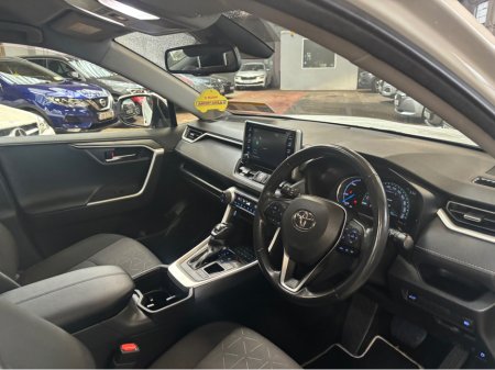 2022 Toyota Rav4 RAV4 HYBRID LUNA 4DR AUTO €34,499 thumbnail