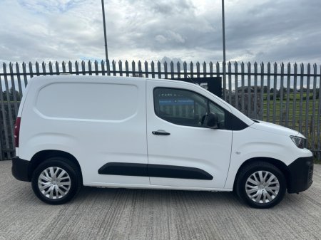 2021 Peugeot Partner - photo 2