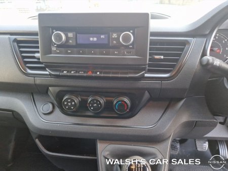 2023 Nissan Primastar L2H1 130 XE 4DR thumbnail