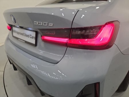 2025 BMW 3 Series - thumbnail 20