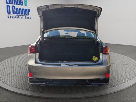 2014 Lexus IS 300 h - thumbnail 16