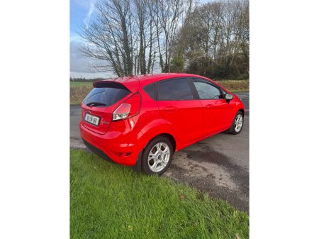 2016 Ford Fiesta 1.0 EcoBoost 65PS S/S Zetec €7,750 thumbnail