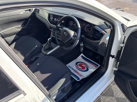 2019 Volkswagen Polo - view 3