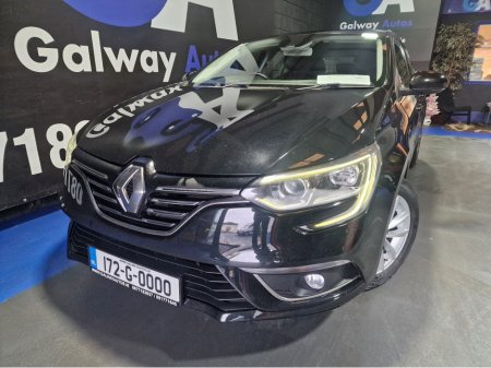 2017 Renault Megane - thumbnail 1