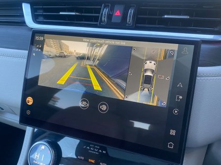 2021 Jaguar F-Pace 2.0d SE Auto AWD €42,900 thumbnail