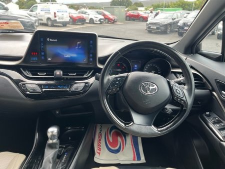 2019 Toyota C-HR sport €18,950 thumbnail