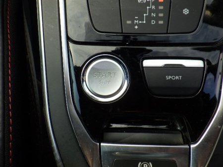 2017 Peugeot 308 - thumbnail 10