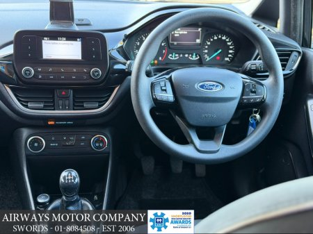 2018 Ford Fiesta - view 3