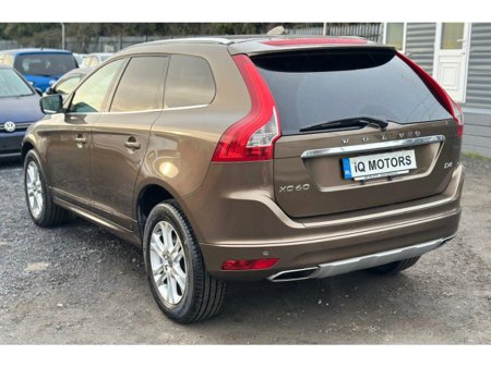 2015 Volvo XC60 - thumbnail 11