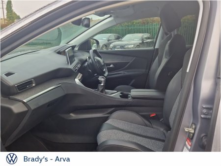 2019 Peugeot 3008 - view 4