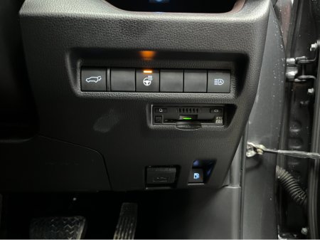 2020 Toyota Rav4 €30950! 2020 TOYOTA RAV4 HYBRID G 2.5 AUTOMATIC / CRUISE CONTROL / REVERSE CAMERA / ELECTRIC MEMORY & HEATED SEATS / HEATED STEERING WHEEL €30,950 thumbnail