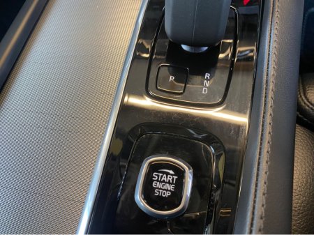 2023 Volvo XC90 2.0 T8 CORE 455BHP 5DR 7S €54,950 thumbnail