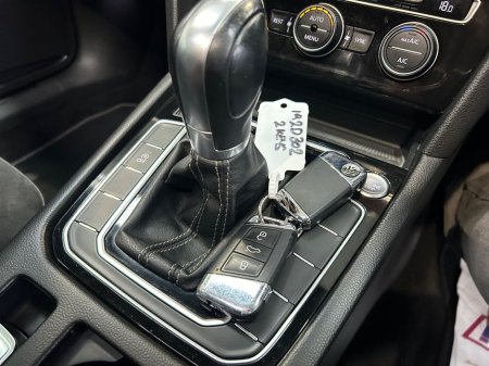 2019 Volkswagen Arteon PANORAMIC SUNROOF R-line D7F 150HP 5DR AUTO #4 €28,950 thumbnail