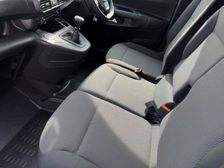 2026 Peugeot Partner - thumbnail 8